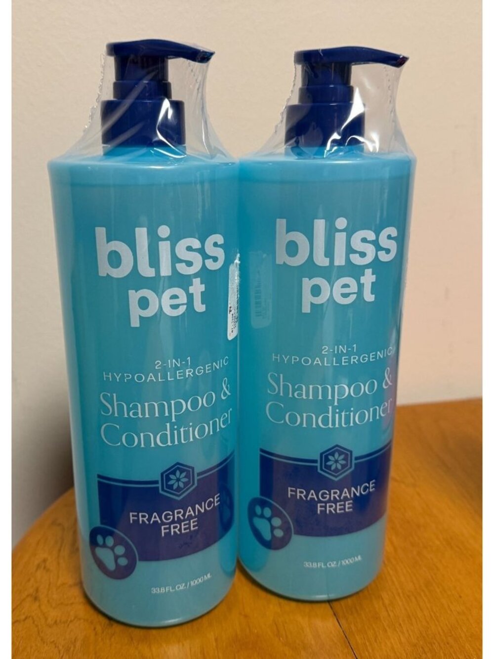 BLISS Pet 2 in 1 Hypoallergenic Shampoo & Condition HUGE 33.8 Lot of 2 New Seale